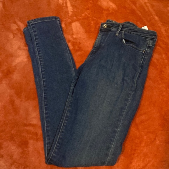 Womens skinny jeggings levis size 27